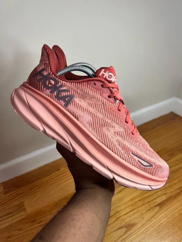 Hoka One One Clifton 9 “Pink” 1127896 RERT Size 10.5W B NO BOX - Image 20