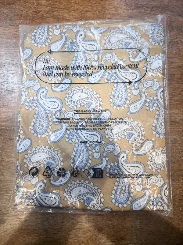 Shiraleah Chicago Wyatt Scarf Gold Paisley Woven Square Scarf Womens 07-28-018 - Image 3