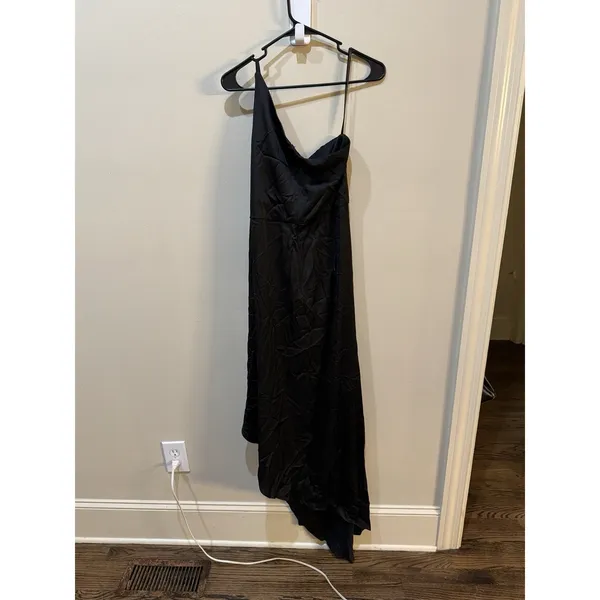 Ieena Mac Duggal 55324 One Shoulder Evening Gown Black Asymmetrical Hem Size 8 - Image 4