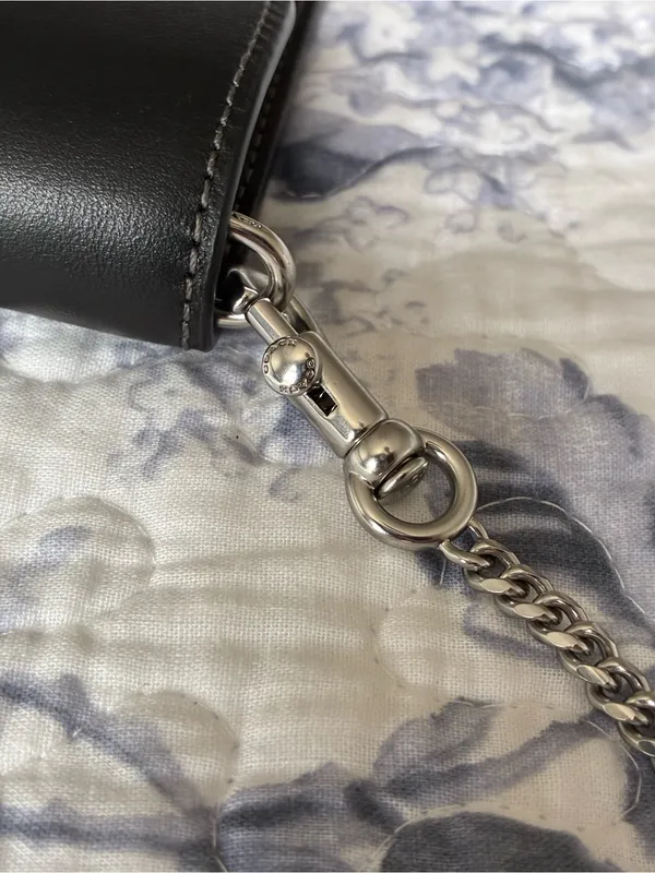 Coach Essential Small Leather Clutch Chain Crossbody Purse - Image 8