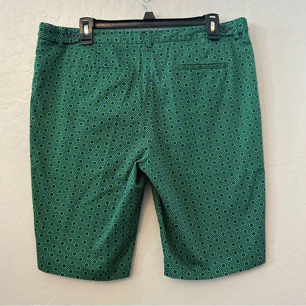 Laundry by Shelli Segal green and navy geometric print Bermuda shorts size 14 - Image 13