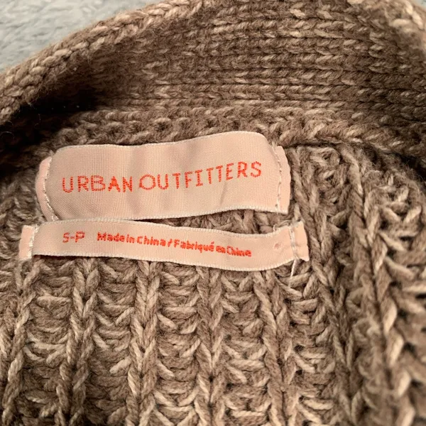 Urban Outfitters Chunky Brown Cardigan - Image 2