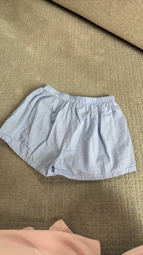 Amazon Shorts - Image 2