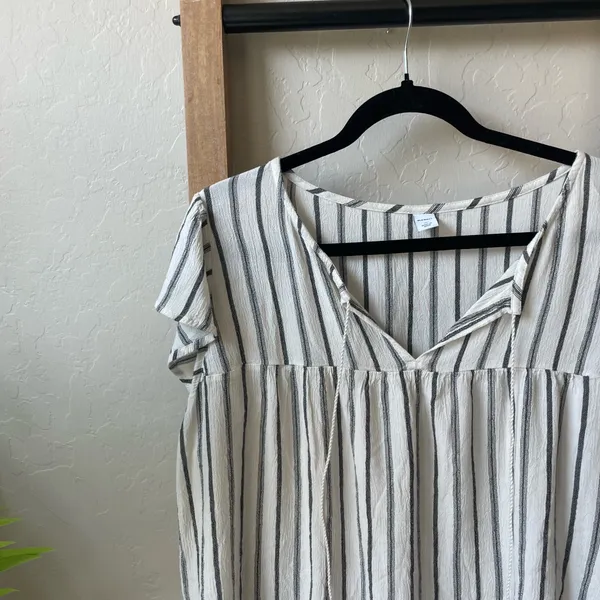 Old Navy Striped V-Neck Striped Peasant Blouse in White - Image 2