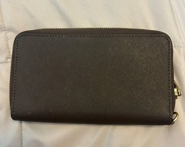 Michael Kors Wallet - Image 2