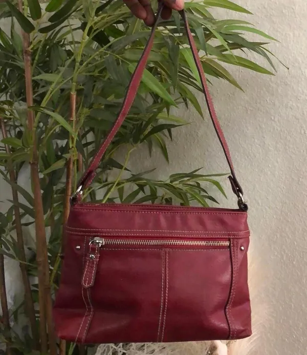 90s/2000s Y2K Vintage Burgundy res leather shoulder hand bag purse. #whimsygoth #grunge #tomantic #coquette #western boho - Image 2