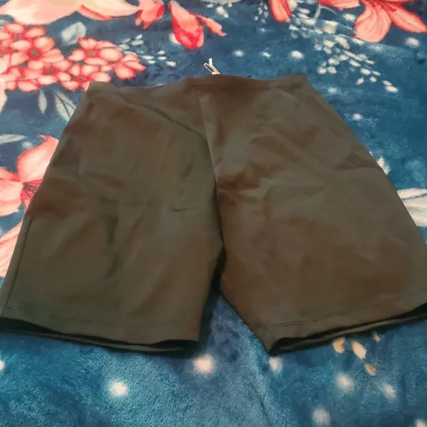 Revolve Are you am I black mini shorts - Image 2
