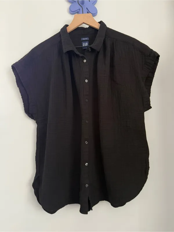 Gap XL Crinkle Gauze Short Sleeve Shirt Black Relaxed Minimal Beach - Image 2