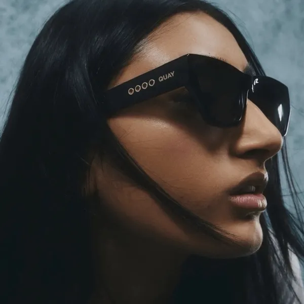 QUAY Australia No Apologies Angled Square Sunglasses NEW Black / Brown NIB - Image 3