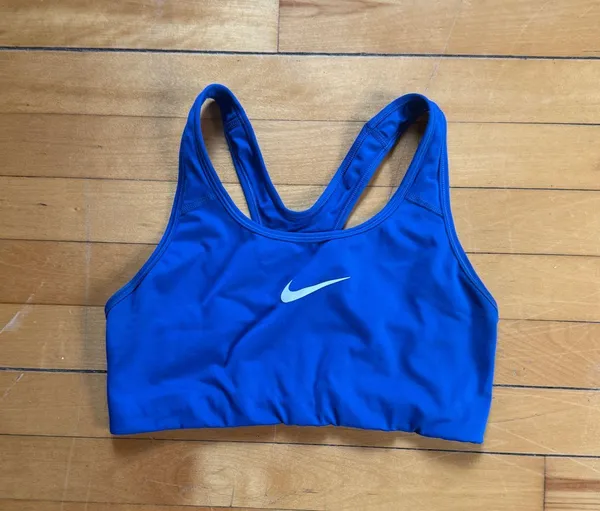 Nike Swoosh Medium Support Sports Bra - Image 3