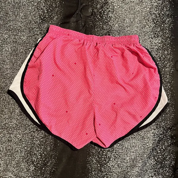 Womens small Nike Dri Fit 3" running shorts-pink/red honeycomb w/liner - Image 3