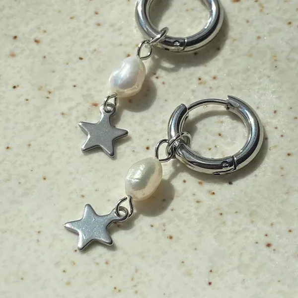 Handmade grunge fairy whimsical y2k style quality pearl star hoop earrings⭐️ - Image 4