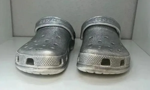 Crocs Classic Glitter II Clog Shoe 'Silver' Size Men's 4 /Women's 6 - Image 4