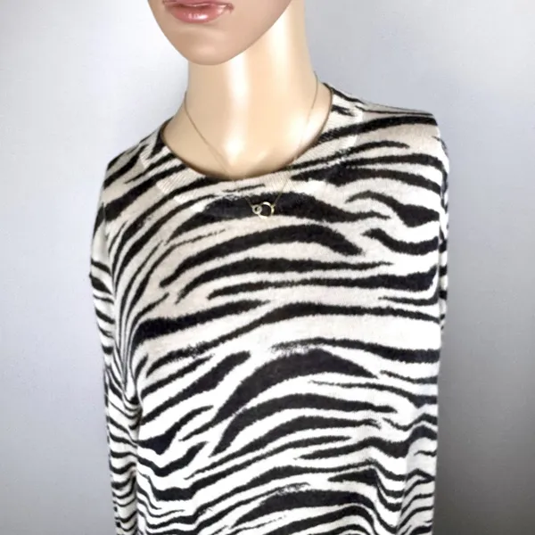 Crew Neck Lightweight Zebra‎ Print Sweater Sz S Side Zippers - Image 3