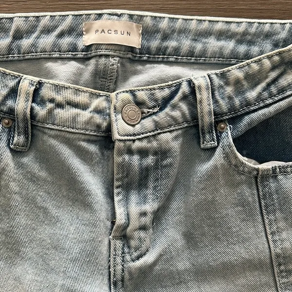Super Cute Womens Pacsun Light Blue Low Rise Jeans - Image 3