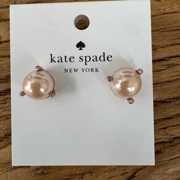 NEW Kate Spade Rise and Shine Pearl Studs ~ Blush - Image 6