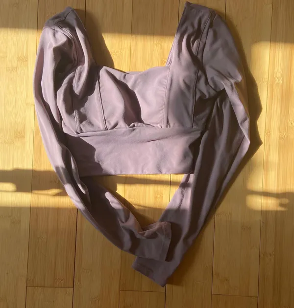 New mauve crop top long sleeve size 6 never worn - Image 3