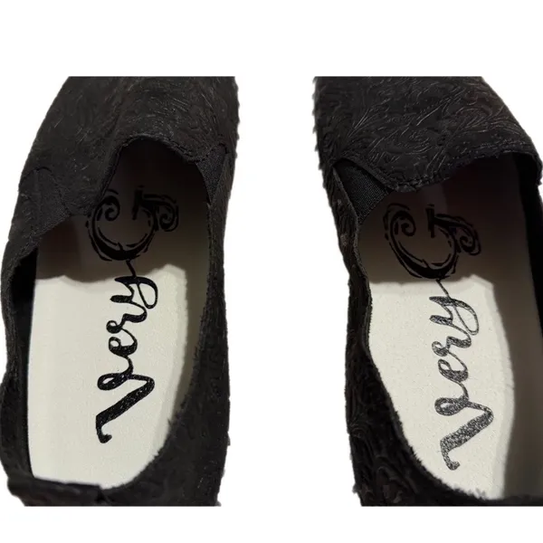 Very G Women Black Embossed Floral Slip On Platform Sneakers VGSP0271-001 Size 9 - Image 6
