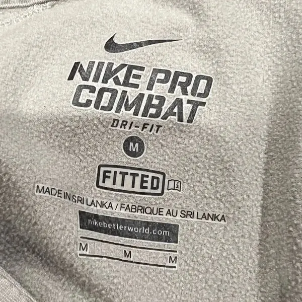 Nike Pro Combat Fitted Therma Fit 1/4 Zip Jacket Women’s Medium - Image 4