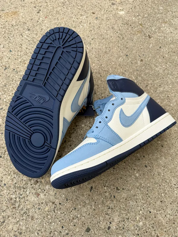 Jordan 1 High OG First in Flight - Image 8