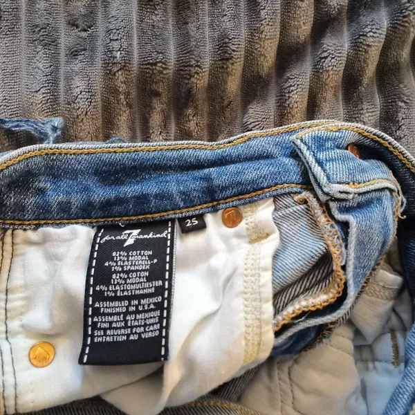 7 For All Mankind Jeans  25 - Image 4