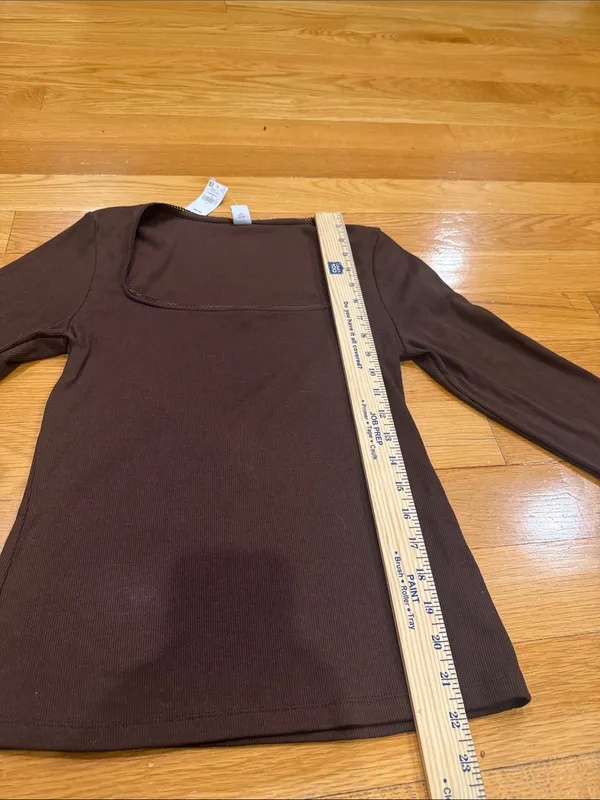NWT Old Navy long sleeve square neck top size medium. - Image 4