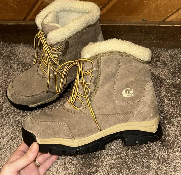 Sorel waterfall low lace winter insulated boots - Image 2