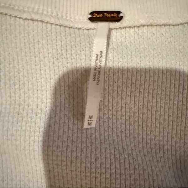 Free People Wear Me Out Thermal Mesh Long Sleeve Ruched Top‎ in White Sz M - Image 6