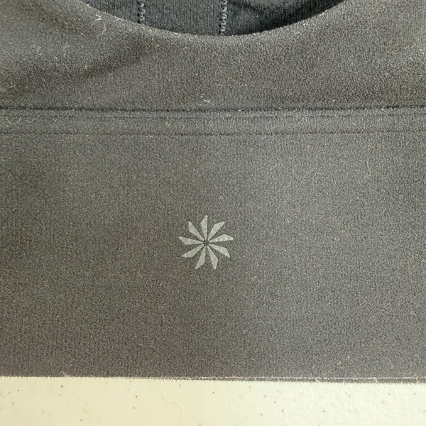 Athleta M Medium Sports Bra Seamless Low Impact Padded‎ Black Cross Back Women's - Image 5