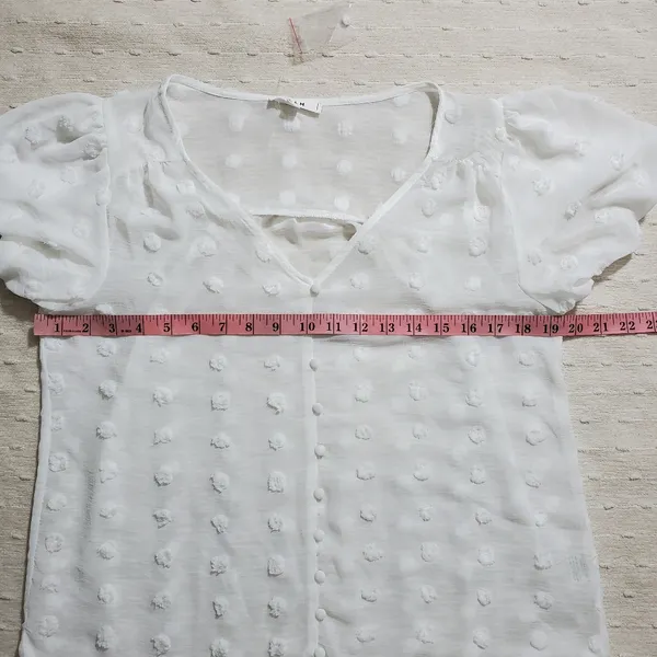 E&M Women’s Button Front Large Swiss Dot‎ White Top Short Sleeve V-Neck Size L - Image 6