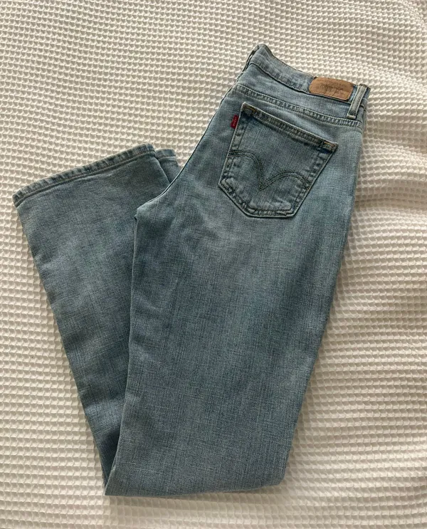 Levi’s Relaxed Boot Cut - Image 2