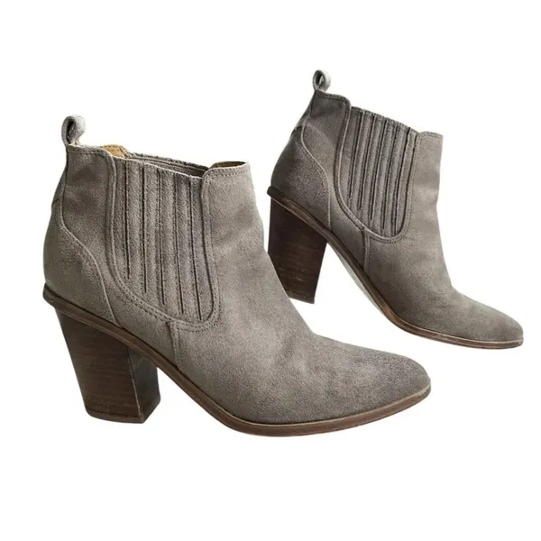 Nine West Boots Womens Size 8.5 Gray Faux Suede Ankle Heel Booties Western Rodeo - Image 12