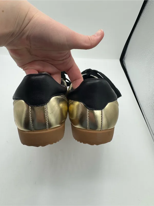 Steve Madden Nirvanna Gold Metallic Sneakers Size 7 retro trendy sporty school - Image 4
