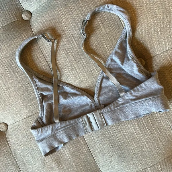 Intimissimi Women's Plunge Bralette in Grey Size Small - Image 6