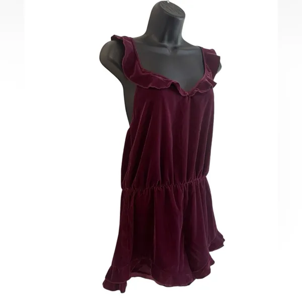Victoria's Secret Purple Velvet Romper Size Small - Image 5