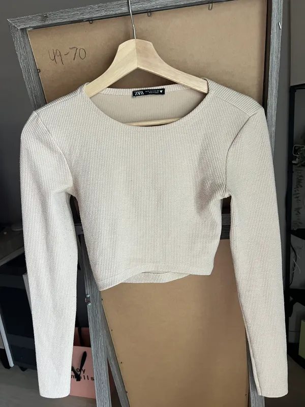ZARA Cropped Long Sleeve - Image 2