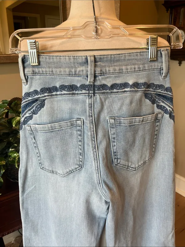 Bayeas Los Angeles High-Waist Light Blue Embroidered Wide-Leg Jeans New - Image 7