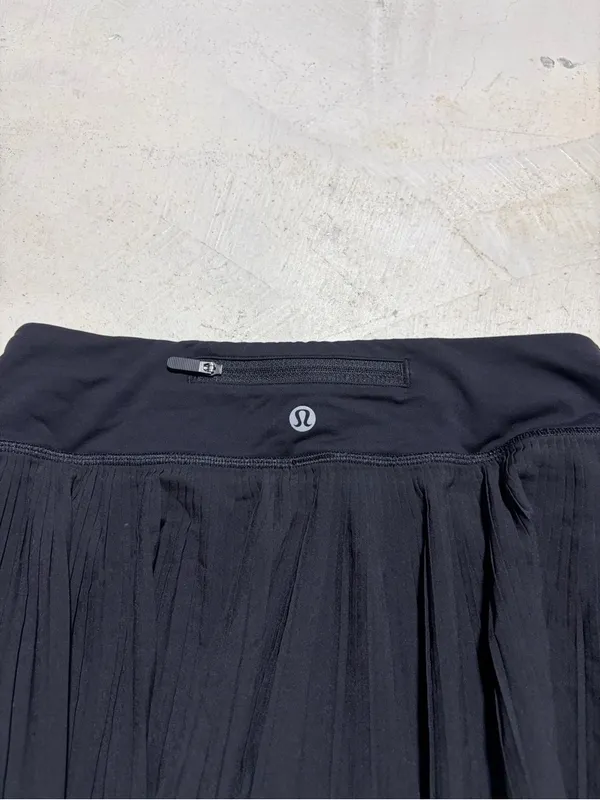 Lululemon pleat to street Black athletic skirt III skort 2 - Image 4