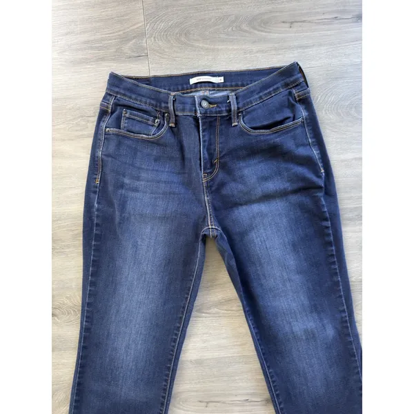 Levis 505 Women's Size 8 Straight Leg Mid Rise Dark Wash Stretch Denim Jeans - Image 3