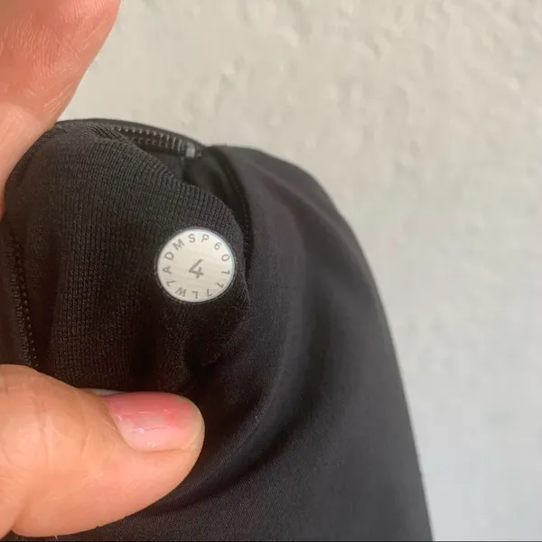 Lululemon reversible Short - Image 7