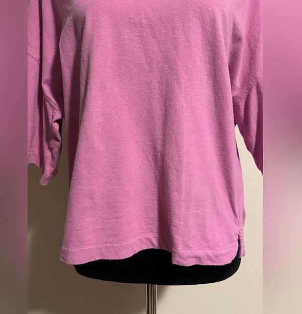 Preloved Uniqlo Pink Oversized Boxy Tee size small - Image 4