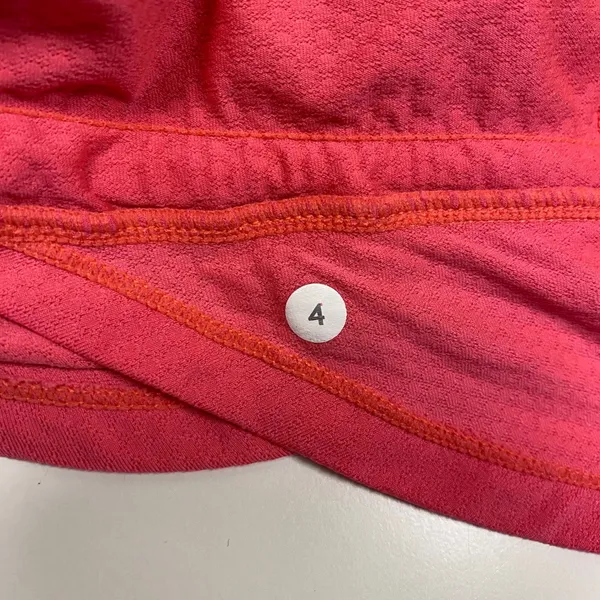 Bundle of 2 Lululemon Workout‎ Tank Tops Size 4 - Image 7