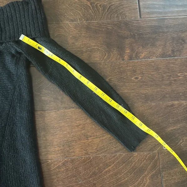 American Eagle Black off shoulder folded collar sweater MSRP $55 - Image 3