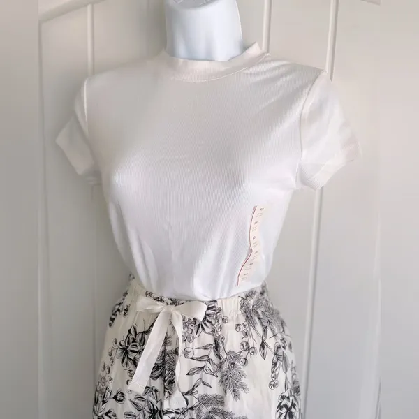 Stars Above x A New Day Floral Print Women's Pants & Ribbed White Shirt XS NWT - Image 6