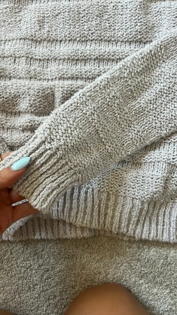 Sweater - Image 3