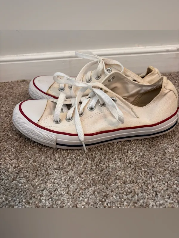 Converse Chuck Taylor Low Top White Canvas Sneakers Womens 7 - Image 3