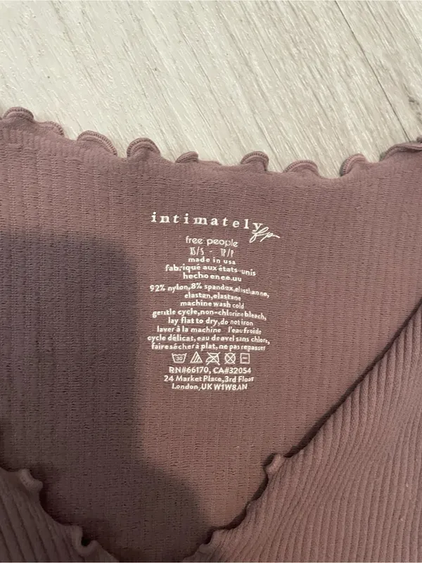 Free People Mauve Ribbed V-Neck Lettuce-Edge Crop Top - Image 2