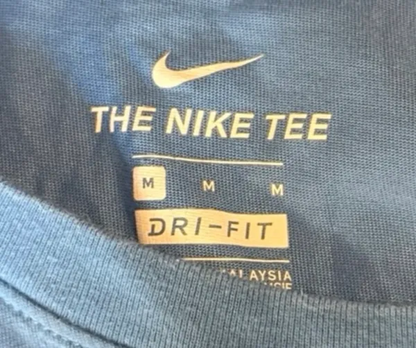 Nike basketball t shirt  - Image 2