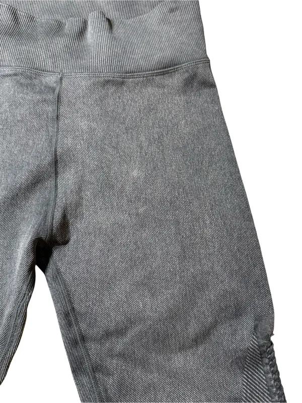 Aerie Offline Seamless Macrame Leggings Gray High Waisted Ribbed Yoga Pants M - Image 2