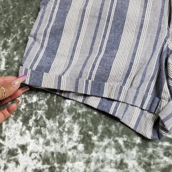 Old‎ Navy Striped Cuffed Shorts - Image 7